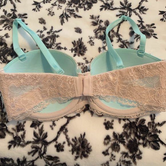 Strapless Bra. - Picture 2 of 3